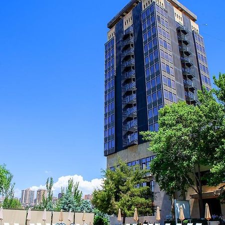President Hotel By Hrazdan Hotel Cjsc Erivan Exterior foto