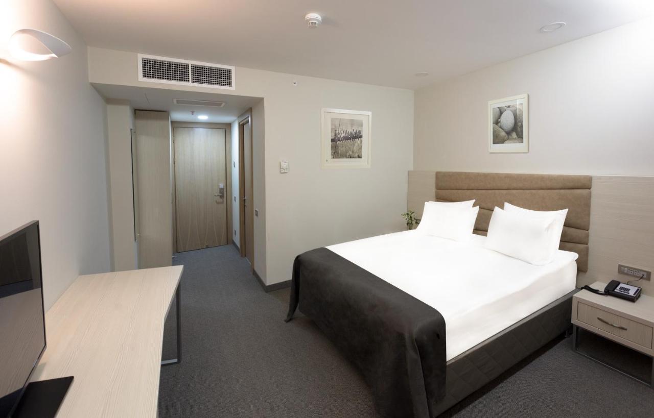 President Hotel By Hrazdan Hotel Cjsc Erivan Exterior foto